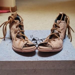 Freebird by Steven sandals